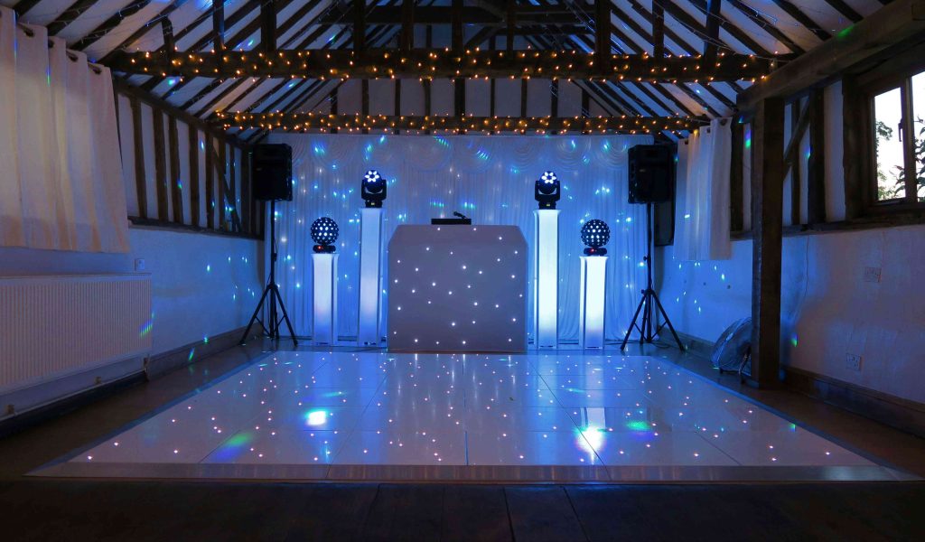 Reid Rooms Margaret Roding Essex, Premier Set Up, White Starlit Booth, Backdrop And Dance Floor, Cyan Uplighting